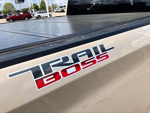 Used 2023 Chevrolet Silverado 1500 LT Trail Boss w/ Protection Package image 10