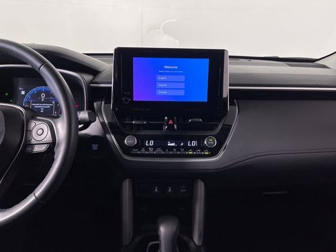 Certified 2024 Toyota Corolla Cross XLE w/ Convenience Package AWD/4WD image 15