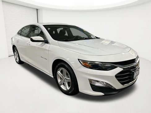 Used 2023 Chevrolet Malibu LT FWD image 3