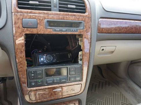 Used 2004 Hyundai XG350 L FWD image 4