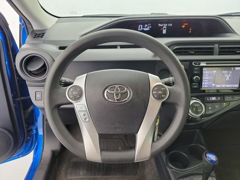 Used 2017 Toyota Prius C One FWD image 22