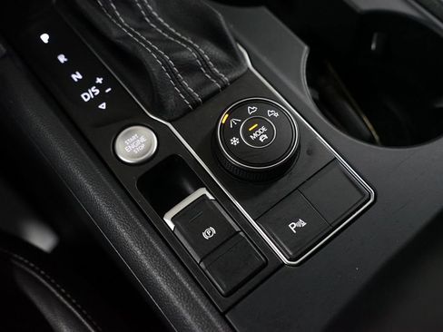 Used 2021 Volkswagen Atlas SE w/ Panoramic Sunroof Package image 21