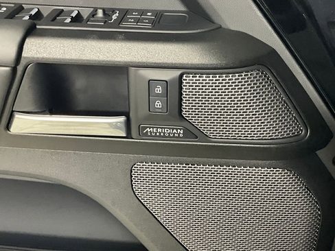 Certified 2024 Land Rover Defender 110 V8 image 18