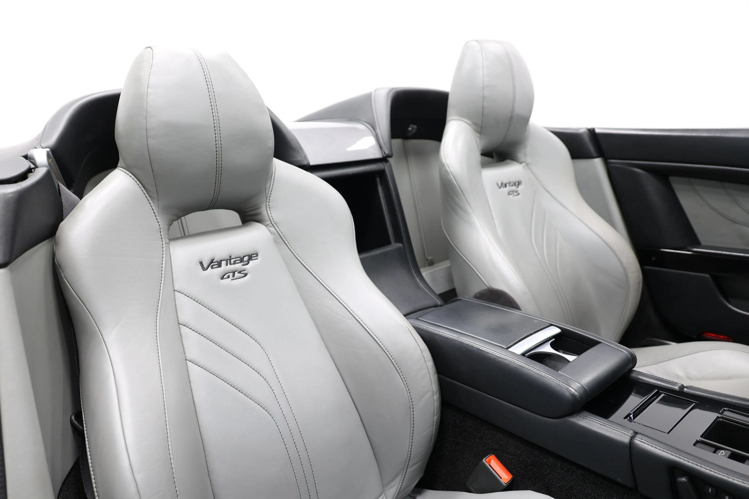 Used 2016 Aston Martin V8 Vantage S RWD image 49