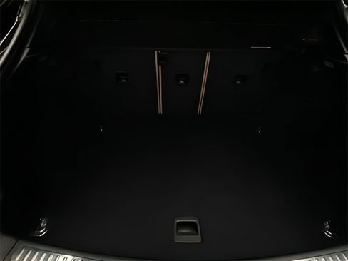 Used 2017 Porsche Macan image 19