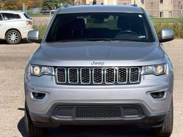 Certified 2020 Jeep Grand Cherokee Laredo w/ Security & Convenience Group AWD/4WD image 2