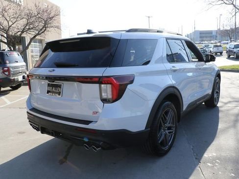New 2026 Ford Explorer ST AWD/4WD image 5