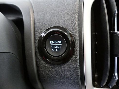 Certified 2025 Ford Expedition Active image 23