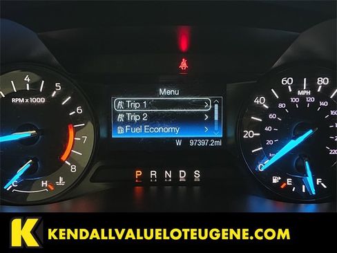 Used 2018 Ford Explorer XLT image 12