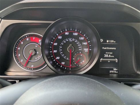 Certified 2023 Hyundai Elantra SEL image 21