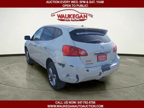 Used 2011 Nissan Rogue S Krom Edition image 6