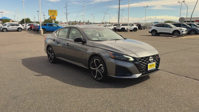 Used 2026 Nissan Altima 2.5 SR FWD image 2