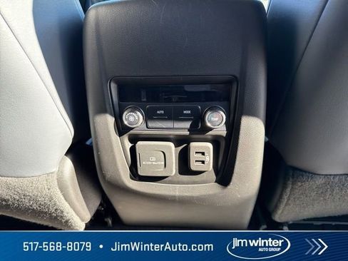 Used 2020 Buick Enclave Essence w/ Sound and Sites Package image 22