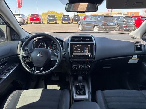 Used 2024 Mitsubishi Outlander Sport ES image 35