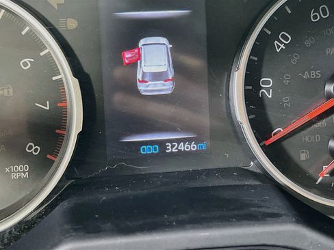 Used 2019 Toyota RAV4 LE w/ All Weather Liner Package AWD/4WD image 12