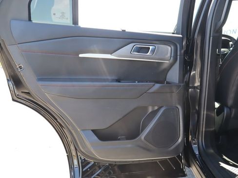 Used 2025 Ford Explorer ST-Line w/ Premium Package RWD image 34