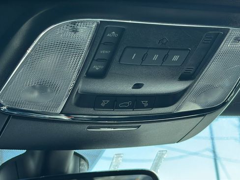 Certified 2019 Jeep Grand Cherokee Limited image 26