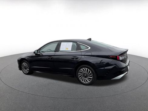 Used 2025 Hyundai Sonata SEL FWD image 9