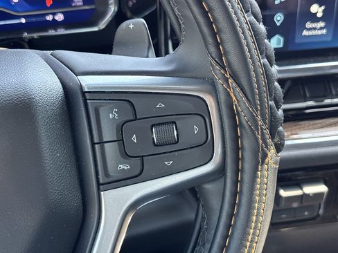 Used 2024 Chevrolet Silverado 1500 LT Trail Boss w/ Convenience Package II AWD/4WD image 18