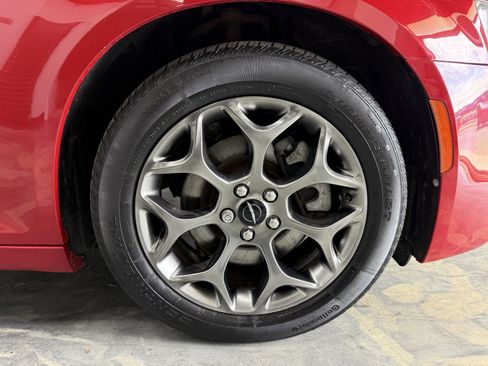 Used 2016 Chrysler 300 S image 32