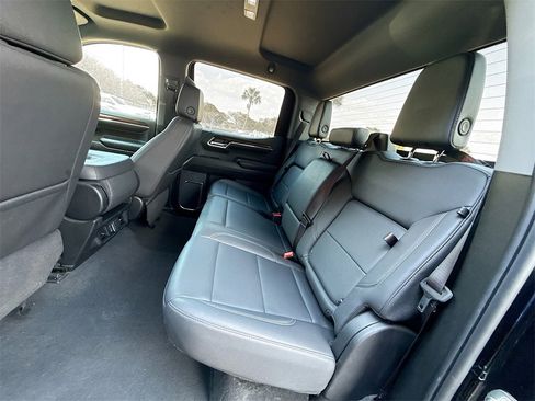 Used 2024 GMC Sierra 1500 SLT image 27