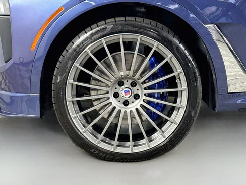 Used 2024 BMW ALPINA XB7 AWD/4WD image 38