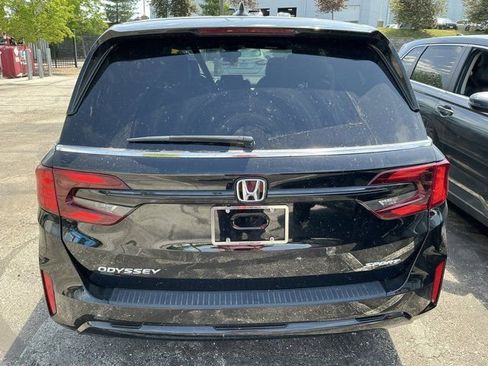 Used 2025 Honda Odyssey Sport-L image 6