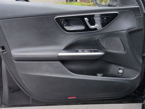 Used 2025 Mercedes-Benz C 300 Sedan image 14