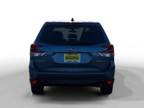 Used 2023 Subaru Forester AWD/4WD image 4