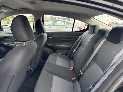 Used 2025 Nissan Versa SV FWD image 10