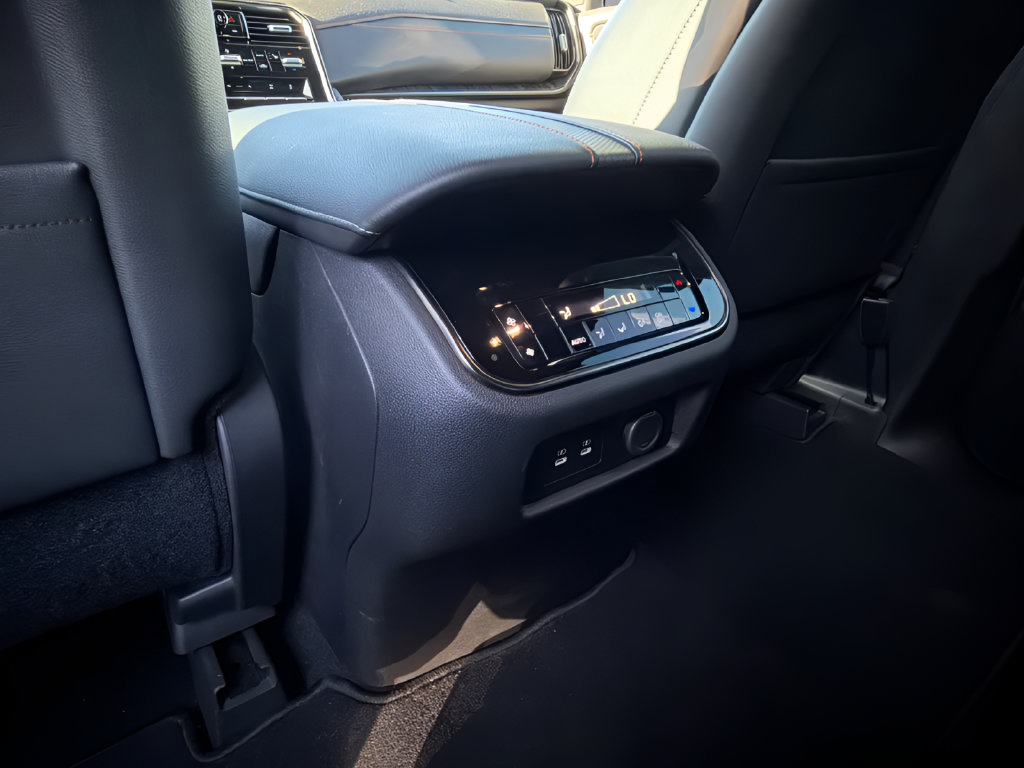 Certified 2026 Nissan Armada PRO-4X w/ Captain's Chari Seat Package AWD/4WD image 36