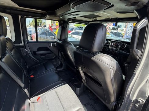 Used 2021 Jeep Wrangler Unlimited Sahara AWD/4WD image 26