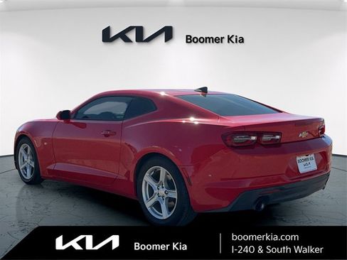 Used 2020 Chevrolet Camaro LT image 7