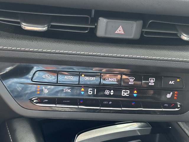 Used 2023 Buick Envision Preferred FWD image 33