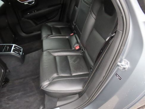Used 2018 Volvo S90 T6 Inscription w/ Convenience Package image 22