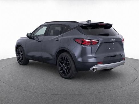 Used 2022 Chevrolet Blazer LT AWD/4WD image 2