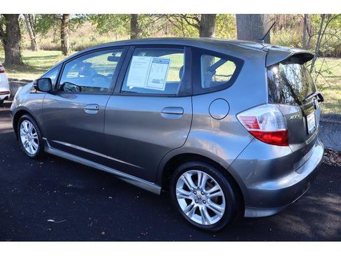 Used 2011 Honda Fit Sport image 5