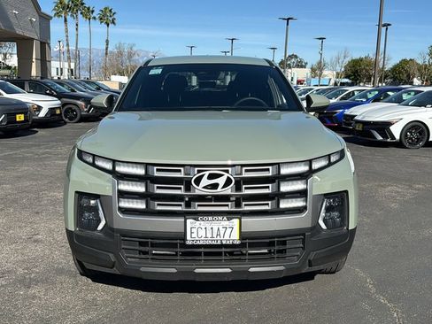 Used 2025 Hyundai Santa Cruz SE image 8