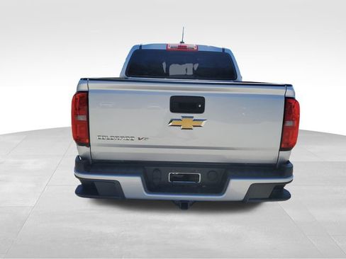 Used 2018 Chevrolet Colorado Z71 AWD/4WD image 5