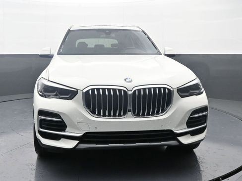 Used 2023 BMW X5 xDrive40i w/ Premium Package image 2