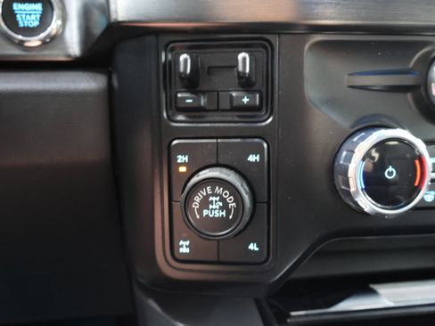 Used 2024 Ford F350 Lariat w/ Tremor Off-Road Package AWD/4WD image 51