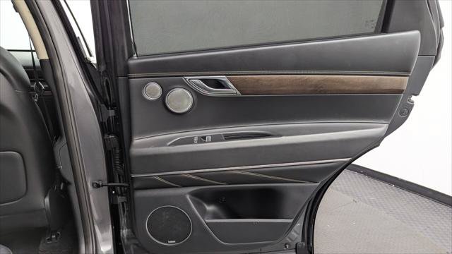 Used 2022 Genesis GV80 2.5T w/ Prestige Package 04 AWD/4WD image 21