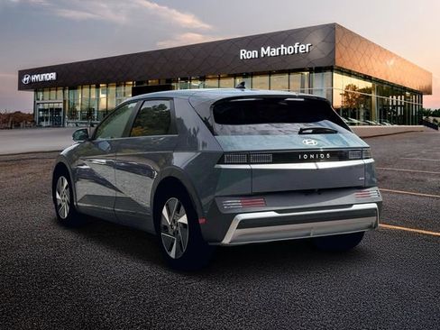 New 2025 Hyundai Ioniq 5 SE image 5