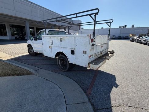 Used 2007 Ford F350 XL image 3