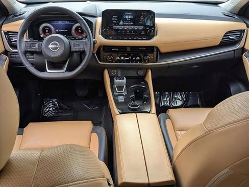 Certified 2023 Nissan Rogue Platinum w/ Platinum Premium Package image 18