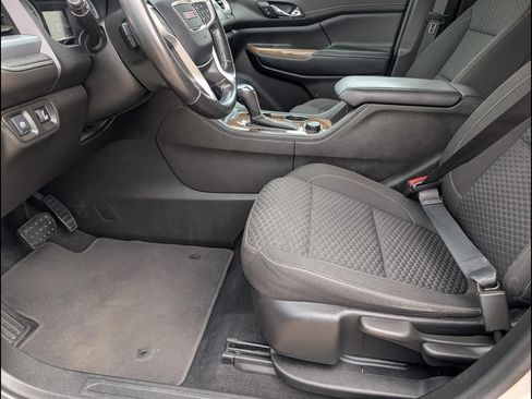 Used 2019 GMC Acadia SLE AWD/4WD image 11
