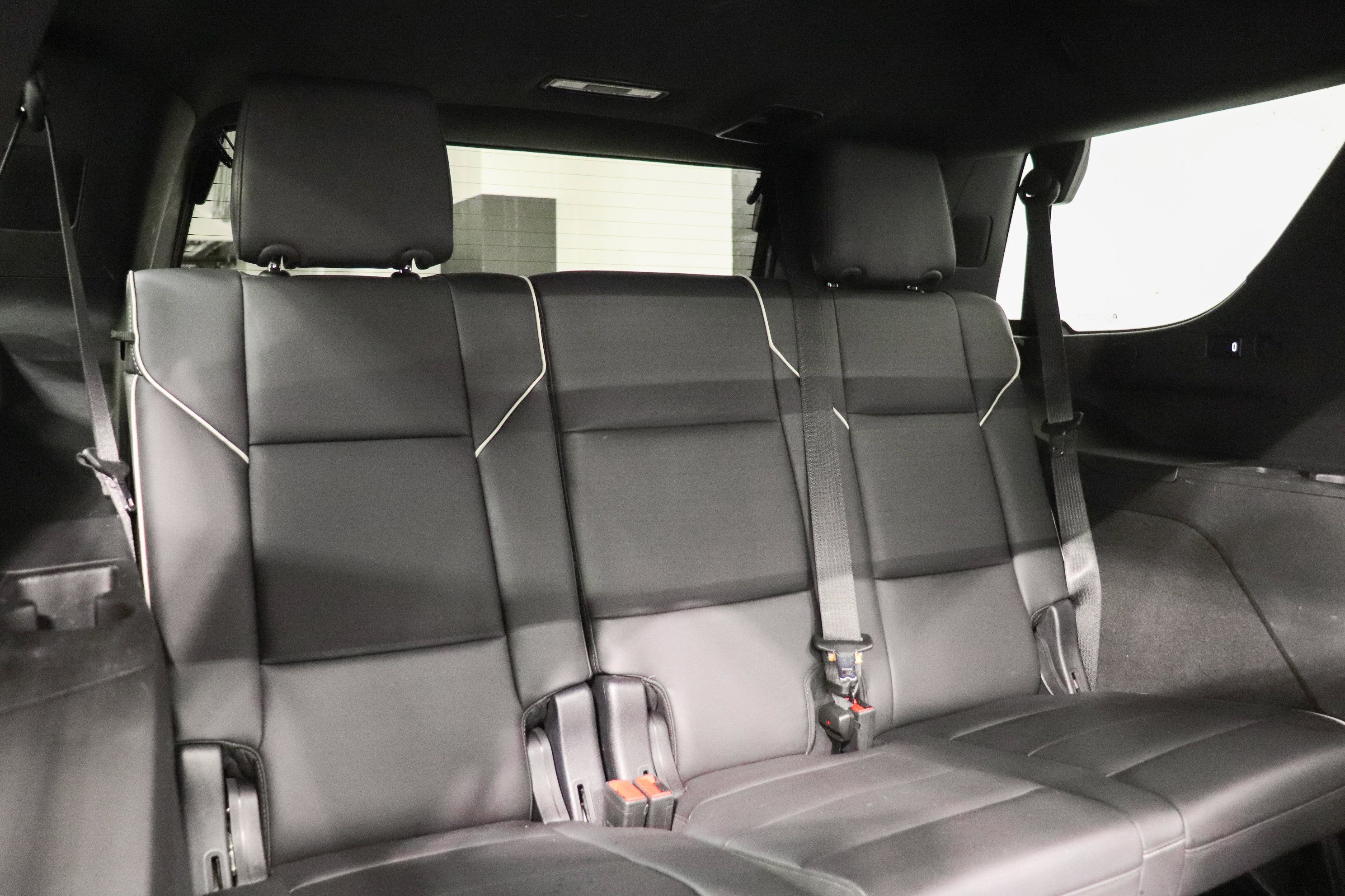 Used 2023 Cadillac Escalade Premium Luxury w/ LPO, Floor Liner Package AWD/4WD image 21