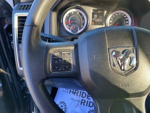 Used 2019 RAM 1500 Classic SLT image 34