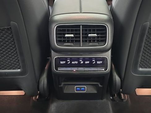 Certified 2025 Mercedes-Benz GLS 450 4MATIC image 28