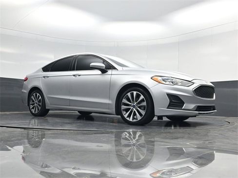 Used 2019 Ford Fusion SE image 47